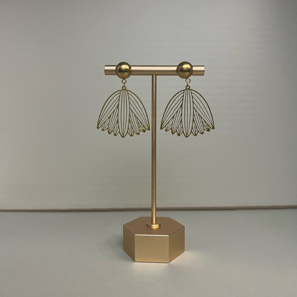 Delicate Flirty Floral Brass Earrings - Elegant Delicate Boho Chic Earrings - Picture 11 of 15